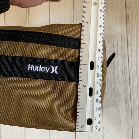 Hurley Men’s Toiletries Bag Zippered NWT Golden Doodle - Picture 9 of 14